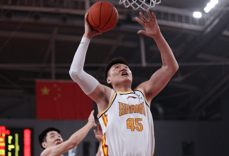 太阳横扫魔术，胡金秋关键制胜