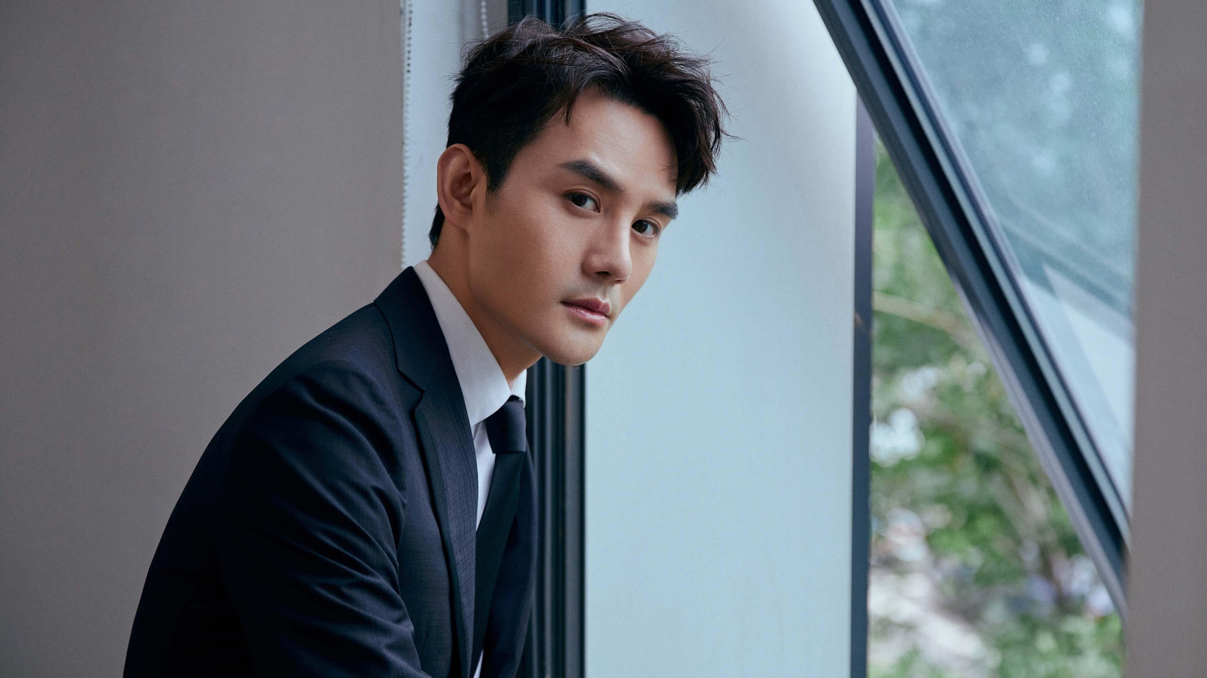 横扫北欧与燃烧战火，足球如何缝合世界的裂痕