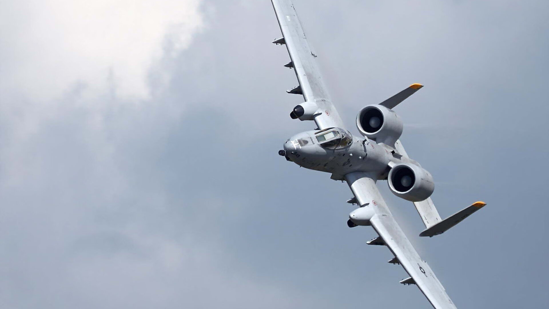 历史性突破！那不勒斯首次攻克西班牙堡垒，巴斯托尼化身关键先生接管世界排名争夺战