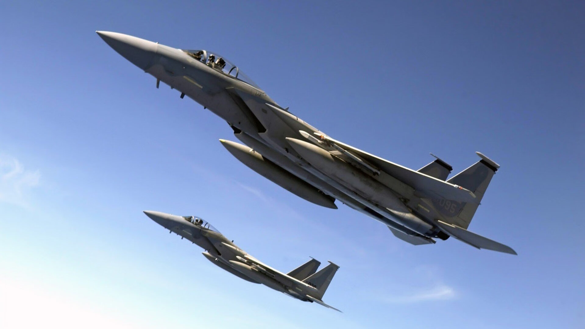 当希腊火种点燃欧冠夜，凯恩双响，奥林匹亚克斯神话再临