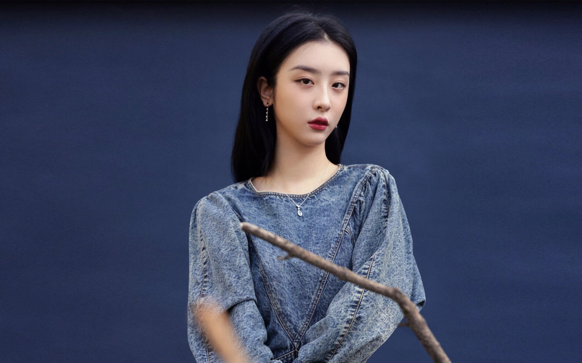 梅西的复仇与伊布的魔法，一场改写历史的友谊赛